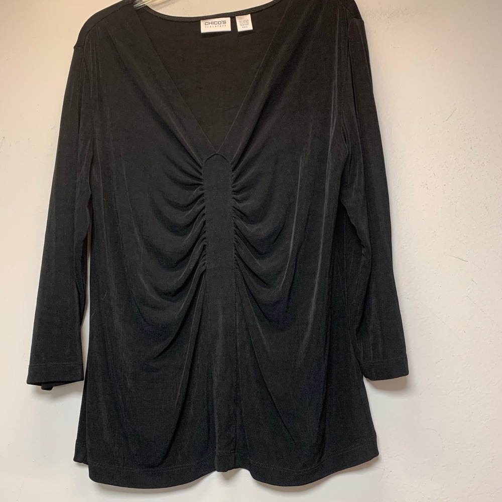 Chico's Travelers V-Neck Top Womens Size 2 Black Excellent Ruched 3/4 Sleeve